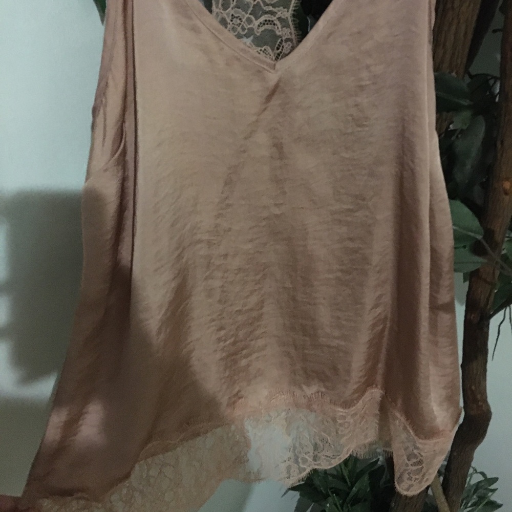 Taylor & Sage lace top